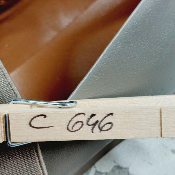 New Blondo Briellle Grey Leather Waterproof Square Toe Flats C646 - Picture 14 of 14